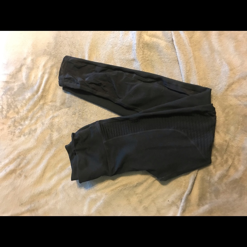 Demi lovato fabletics leggings